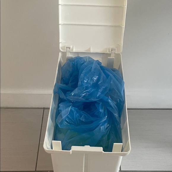 IKEA White Kitchen Waste Storage & Sorting Bin. - Picture 6 of 9